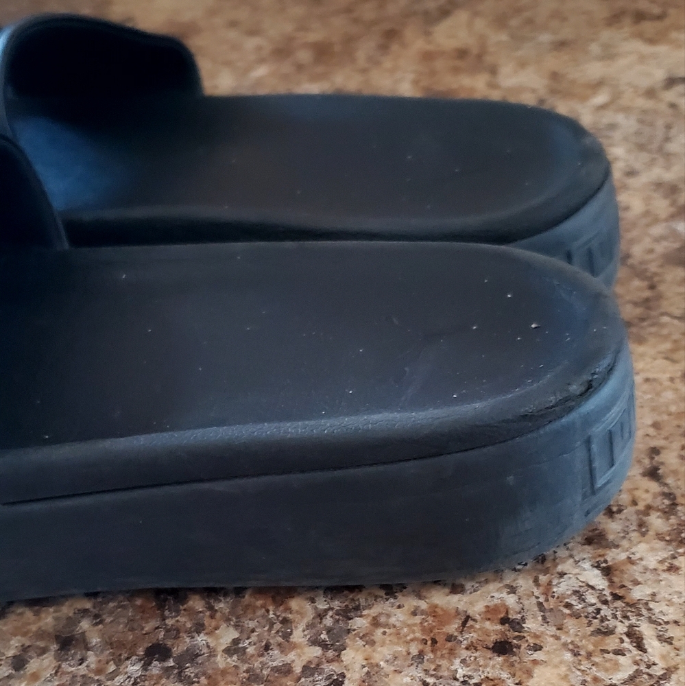 Puma Platform Slide View 2